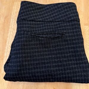 Women's Pull-On Twill Pant in Black Plaid